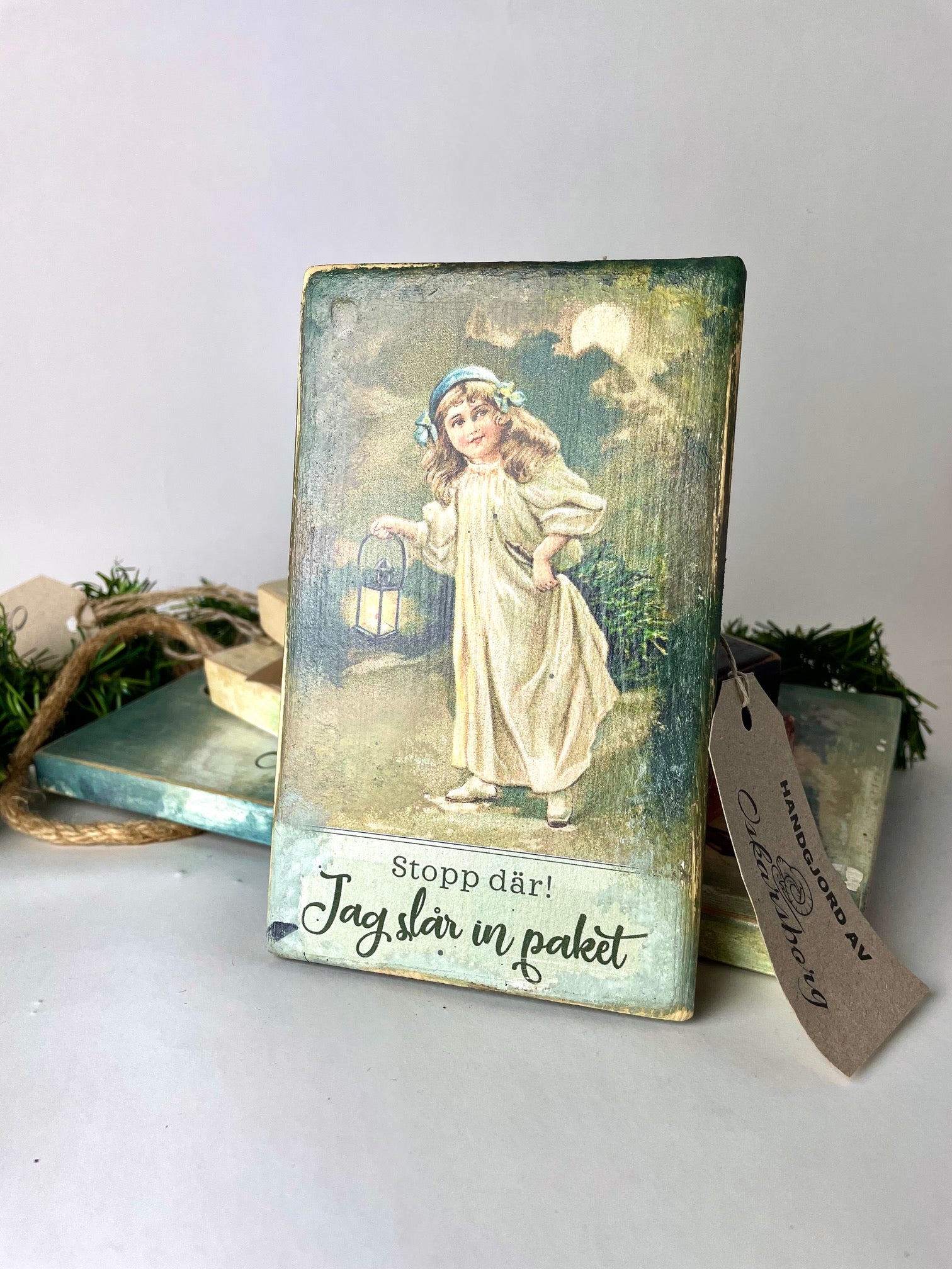 Paketinslagning pågår - skylt